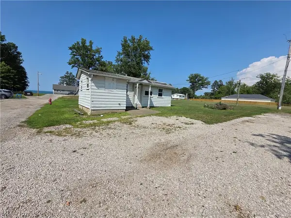 4927 Lake Road, Geneva on the Lake, OH 44041
