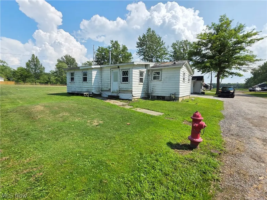 4927 Lake Road, Geneva On The Lake, OH 44041 - #2