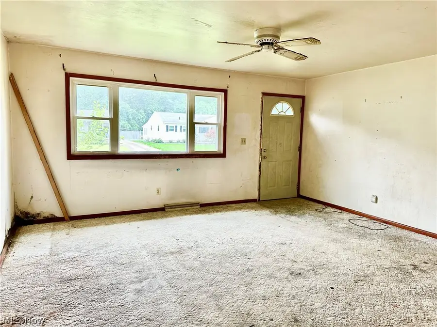 1185 Southern Nw Boulevard, Warren, OH 44485 - #2
