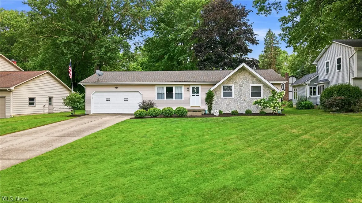 6955 Colleen Drive, Youngstown, OH 44512 - #1