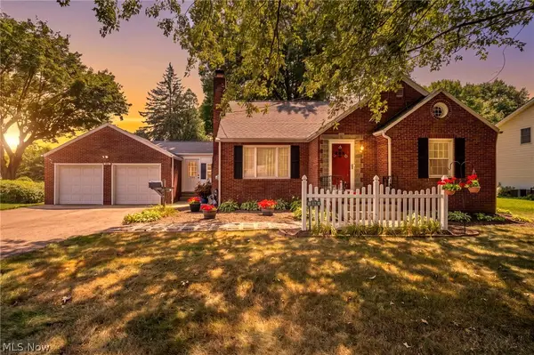 514 Everhard Sw Road, North Canton, OH 44709