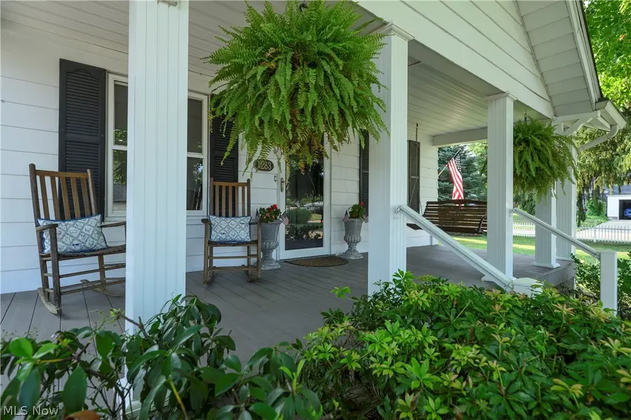 1283 Lipton Sw Avenue, North Canton, OH 44720 - #3