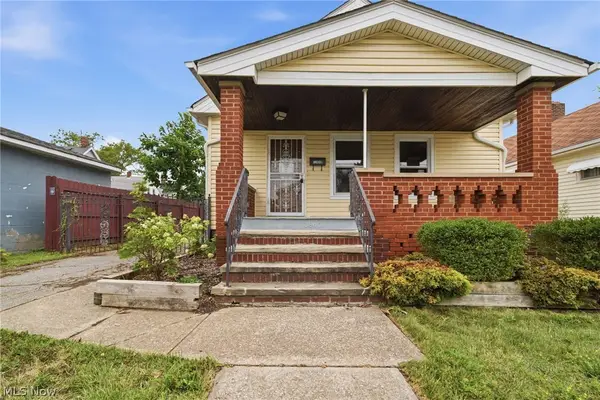 13840 Sacramento Avenue, Cleveland, OH 44111