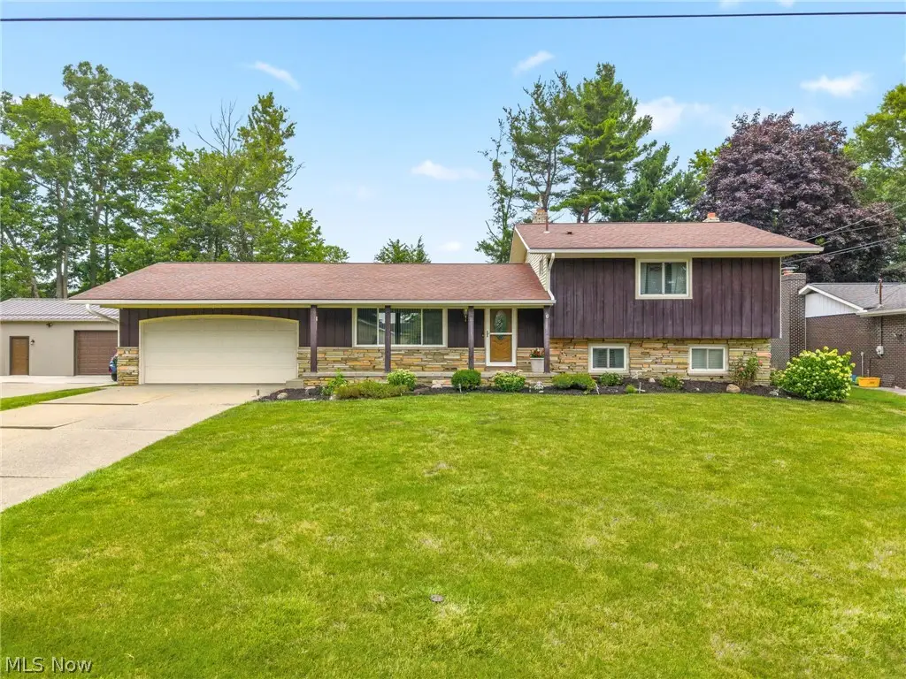 2812 Roanoke Nw Street, Massillon, OH 44646 - #1