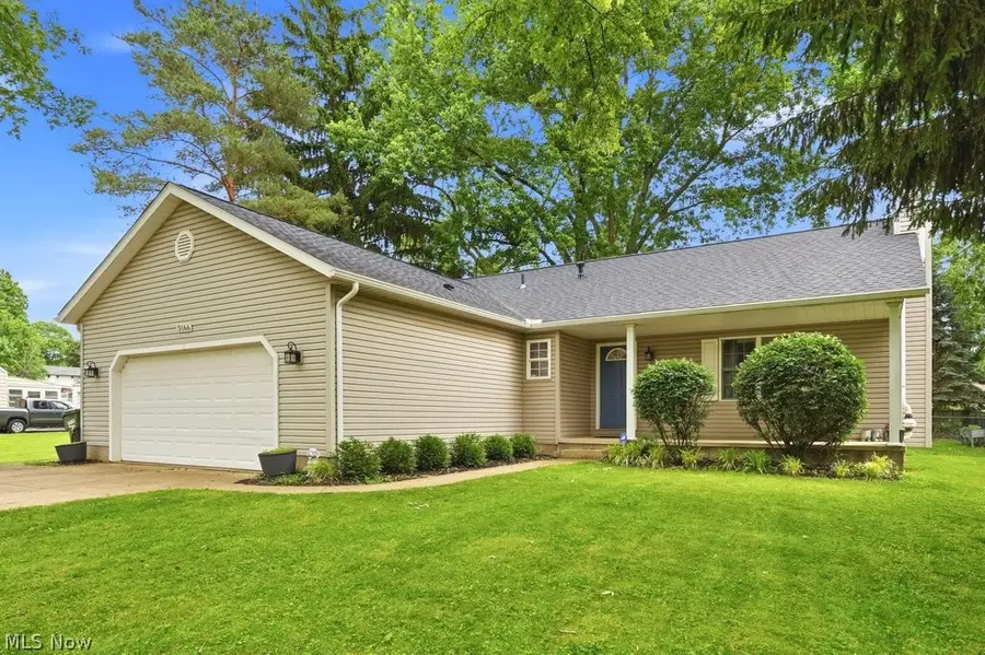 3166 Vermont Nw Street, North Canton, OH 44720 - #2