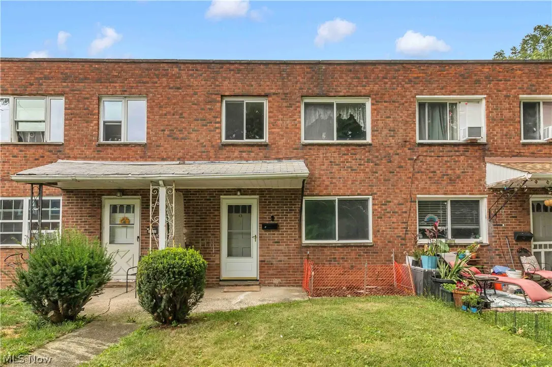 6051 Glenway Drive #Q, Brook Park, OH 44142 - #1