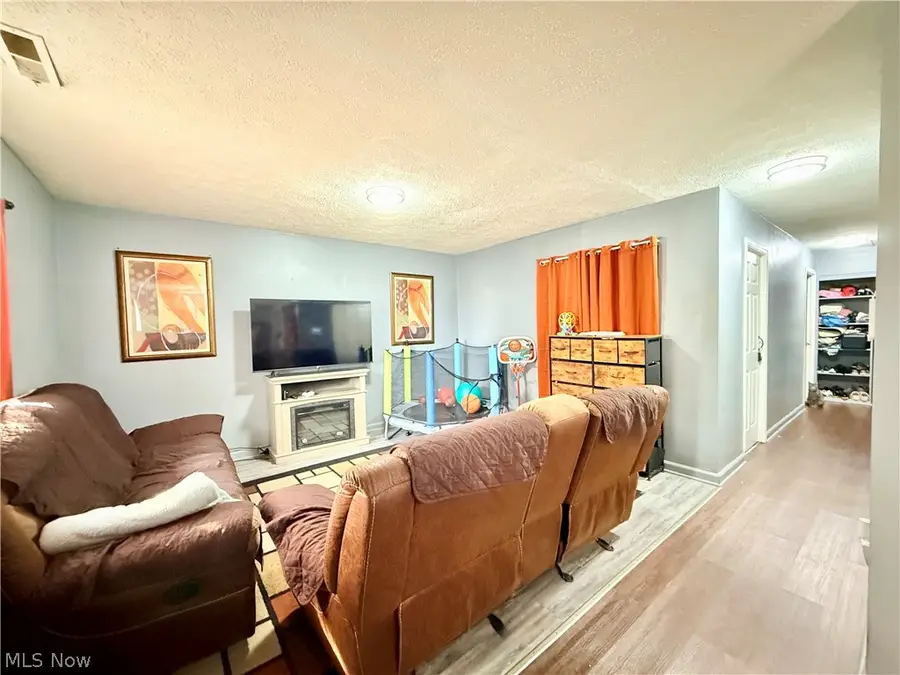 11808 Leeila Avenue, Cleveland, OH 44135 - #2