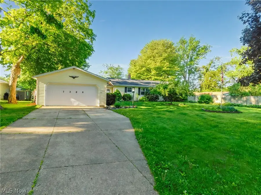 7386 Lake Road, Madison, OH 44057 - #2