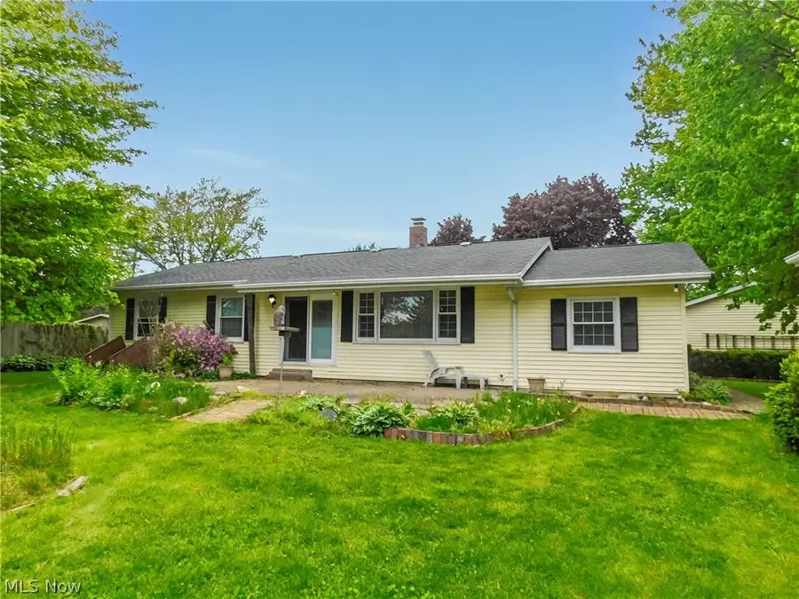 7386 Lake Road, Madison, OH 44057 - #3
