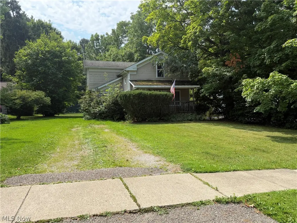 13661 W Spring Street, Burton, OH 44021 - #1