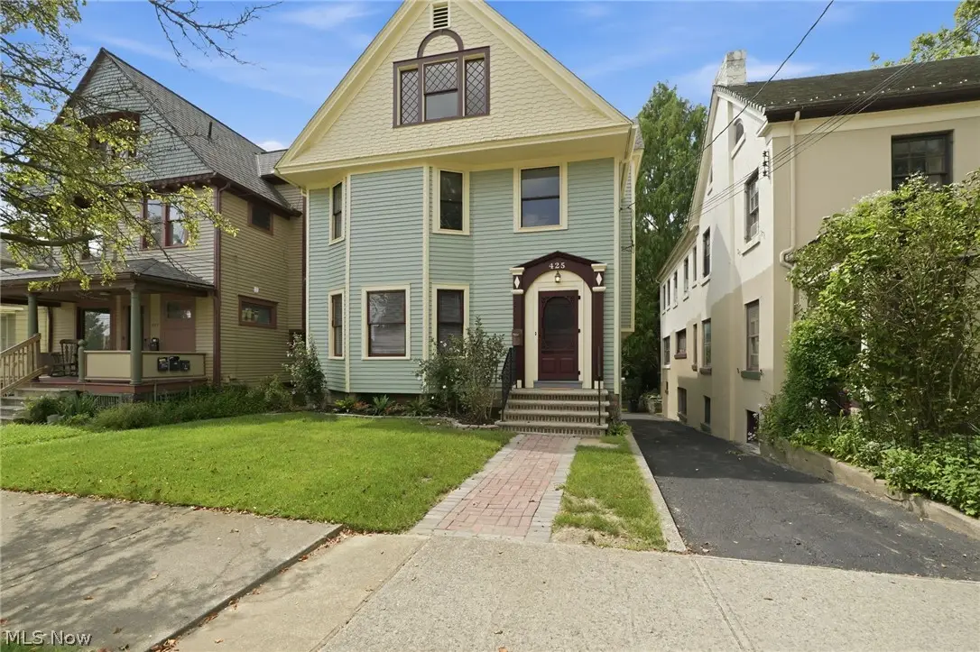 425 West Avenue, Elyria, OH 44035 - #1
