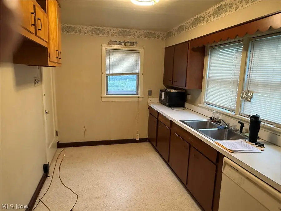 4842 Noble Street, Bellaire, OH 43906 - #2