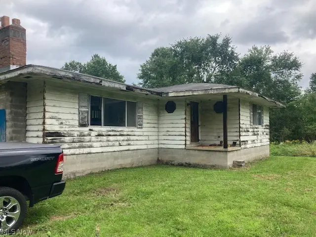 6885 Lincoln, Hubbard, OH 44425 - #2
