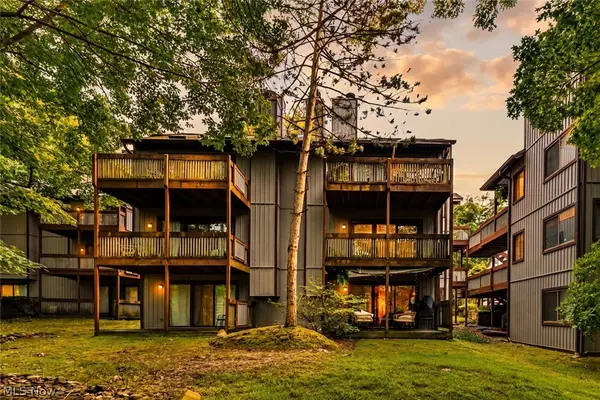2163 Pinebrook Trail, Cuyahoga Falls, OH 44223
