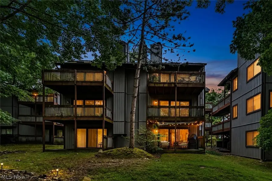 2163 Pinebrook Trail, Cuyahoga Falls, OH 44223 - #2