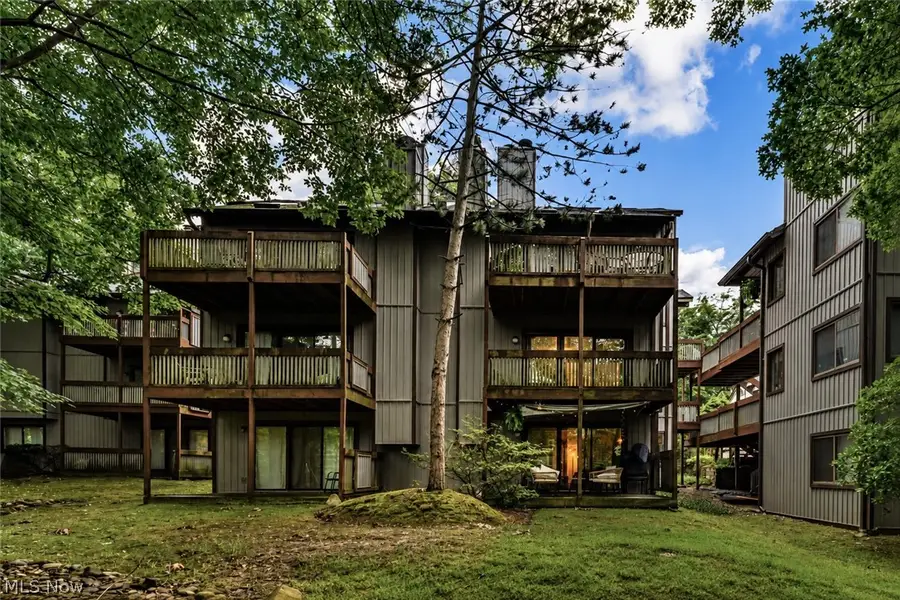 2163 Pinebrook Trail, Cuyahoga Falls, OH 44223 - #3