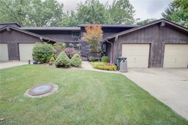 9420 Bassett Lane, North Royalton, OH 44133