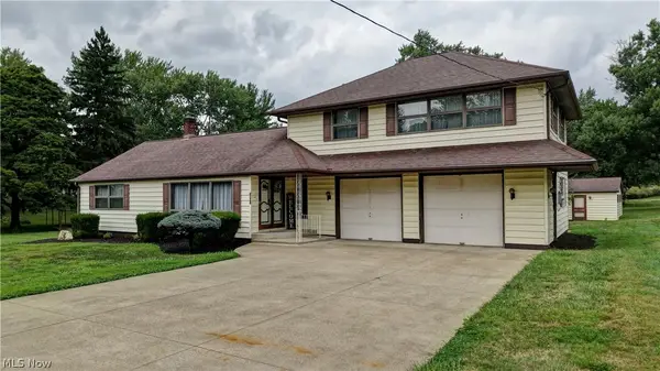 5201 Richville Sw Drive, Navarre, OH 44662