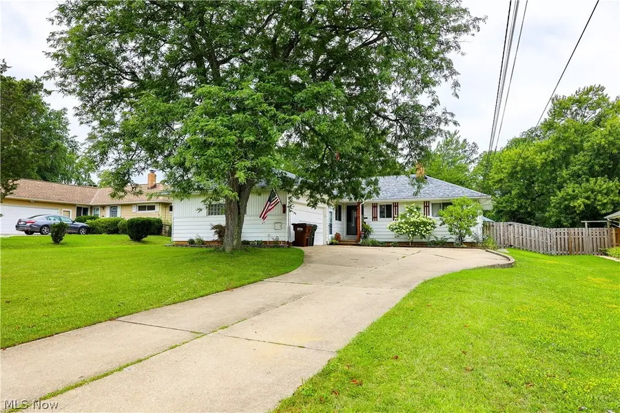 7580 Hoertz Road, Parma, OH 44134 - #2