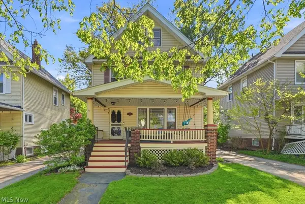 1605 Warren Road, Lakewood, OH 44107