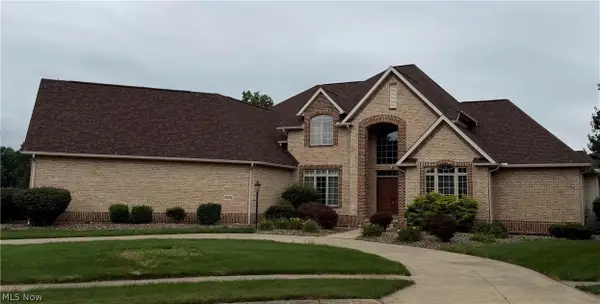 2828 Steelwood Circle, Akron, OH 44312