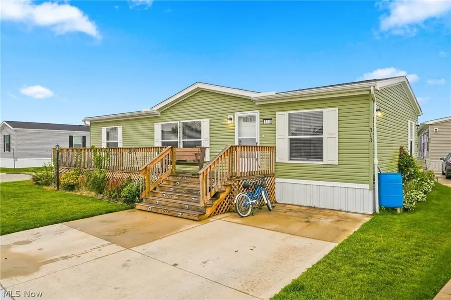313 Eagle Circle, Elyria, OH 44035 - #2