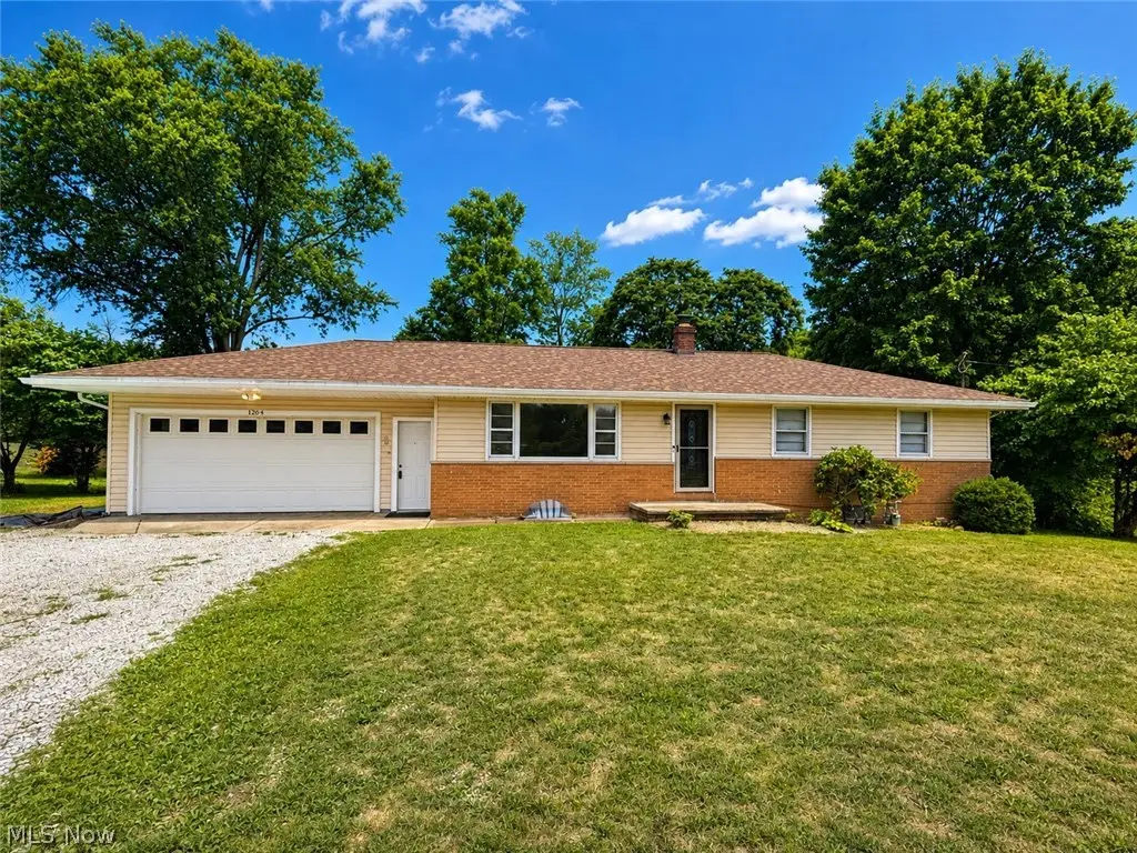 1264 Everbright Drive, Uniontown, OH 44685 - #1