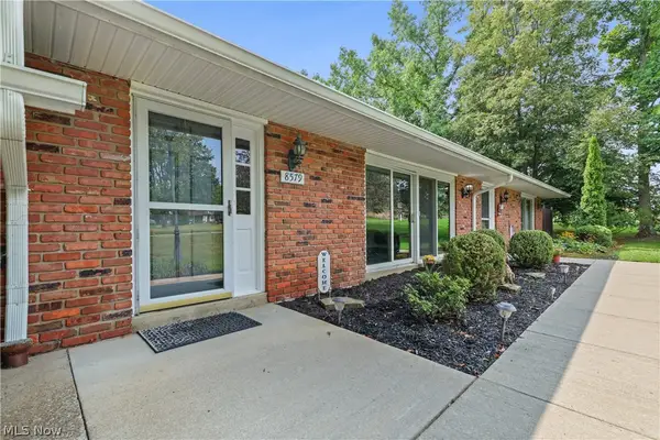 8579 Tanglewood Trail, Chagrin Falls, OH 44023