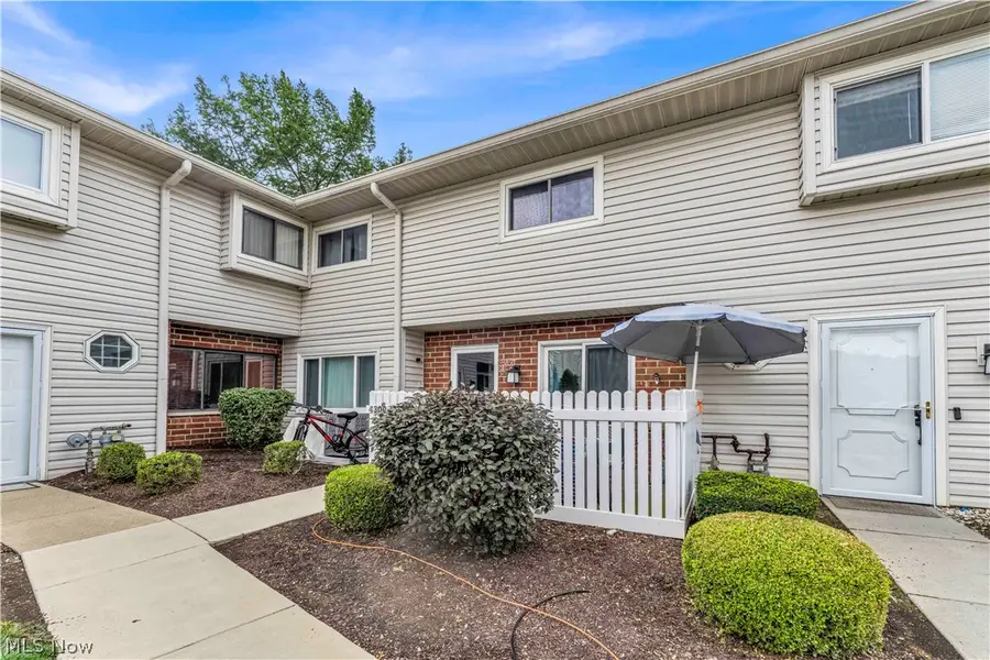 4300 Hyde Park Court #7, North Olmsted, OH 44070 - #2