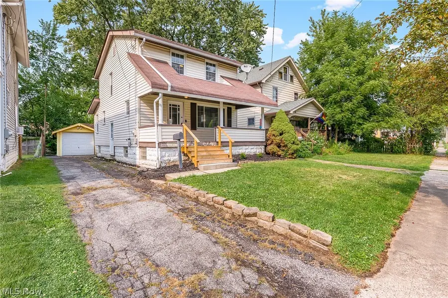 815 Grant Avenue, Cuyahoga Falls, OH 44221 - #2