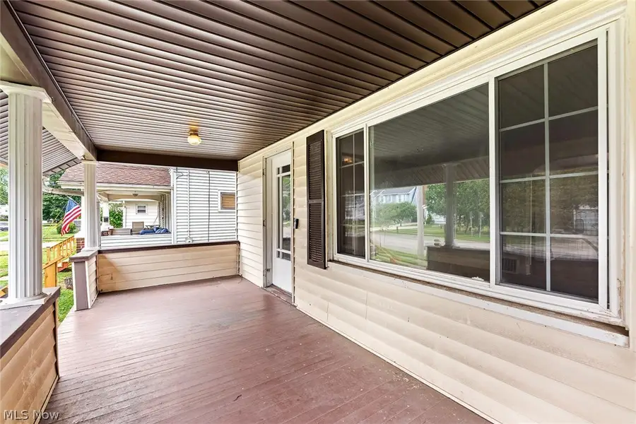 815 Grant Avenue, Cuyahoga Falls, OH 44221 - #3