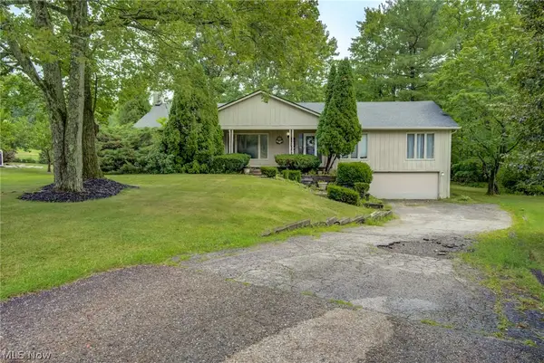 17444 Long Meadow Trail, Chagrin Falls, OH 44023