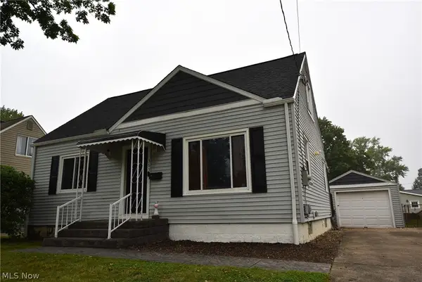 565 E Hopocan Avenue, Barberton, OH 44203