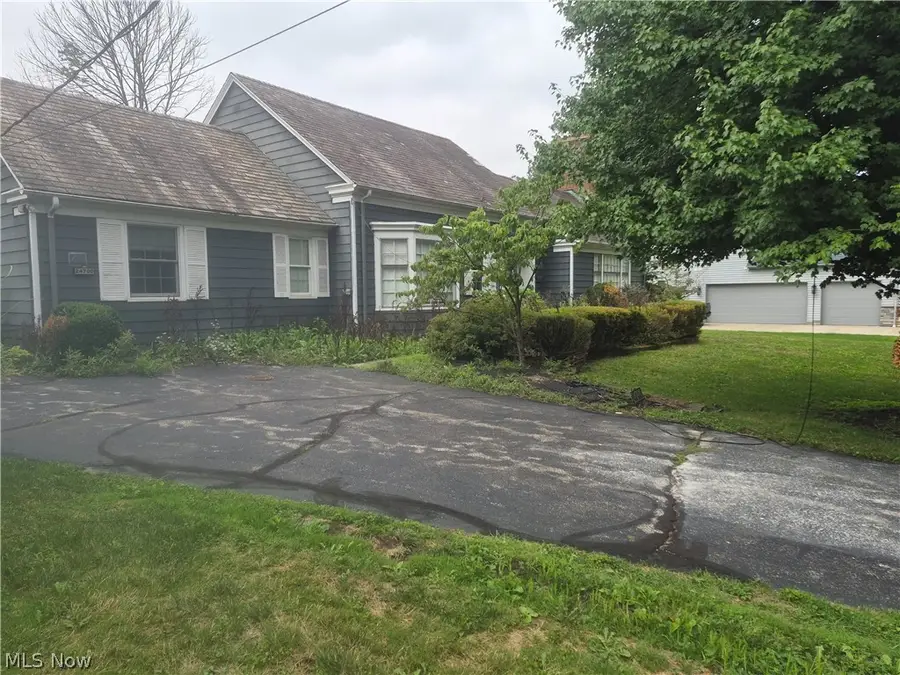 24700 Bryden Road, Beachwood, OH 44122 - #2