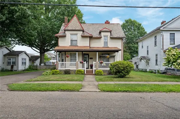 907 11th Nw Street, New Philadelphia, OH 44663