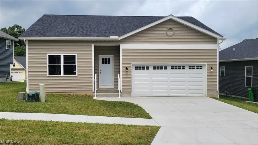 385 Thorn Way, Doylestown, OH 44230 - #2