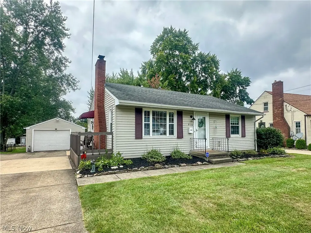 918 Lincoln Avenue, Niles, OH 44446 - #1