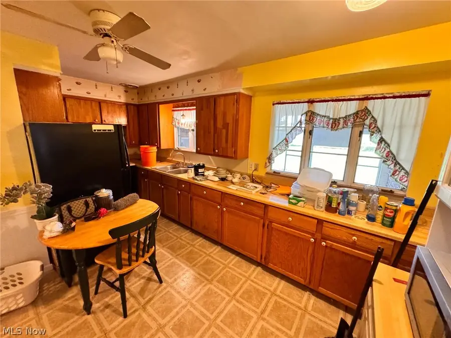 504 33rd Nw Street, Canton, OH 44709 - #3