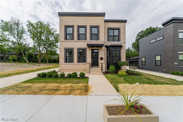 1866 Woodlawn Avenue, East Cleveland, OH 44106