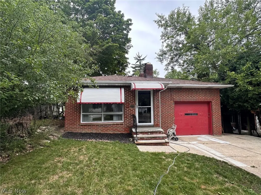 5315 Arch Street, Maple Heights, OH 44137 - #1