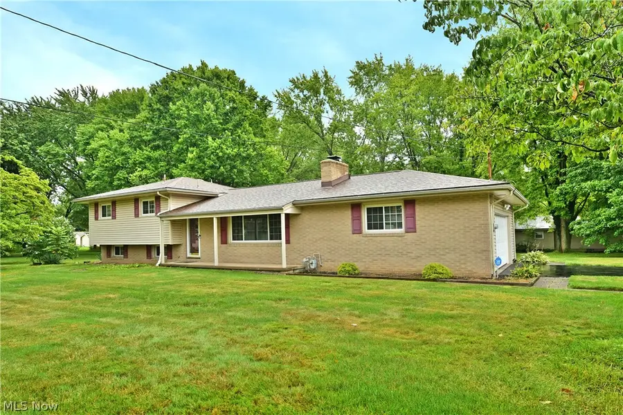 3246 Circle Drive, Cortland, OH 44410 - #2