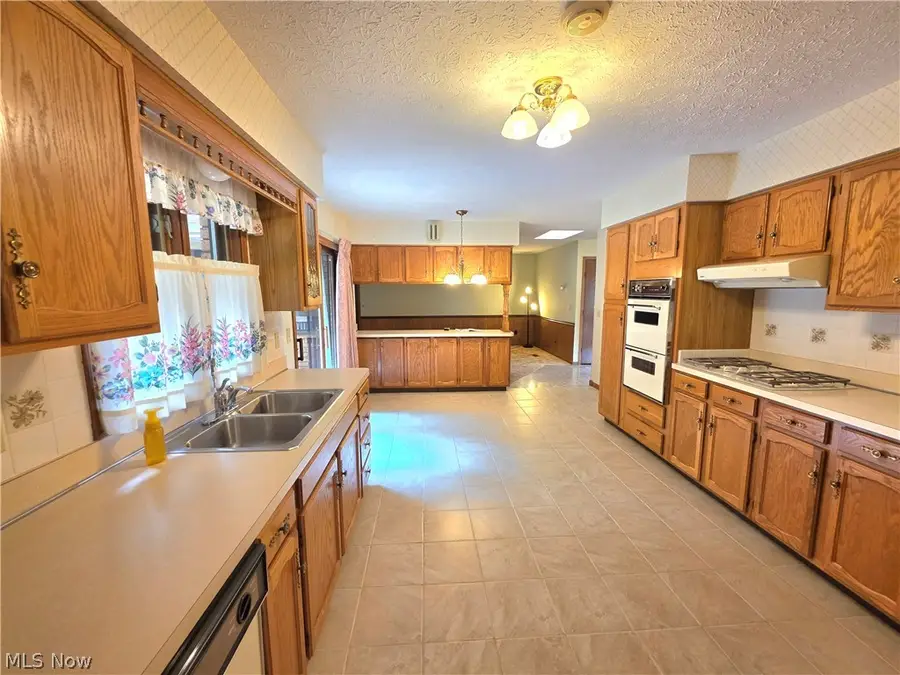 2131 Ridgebury Drive, Painesville, OH 44077 - #2