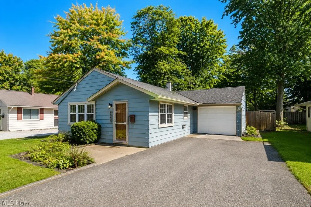 4841 Robinwood Drive, Mentor, OH 44060 - #1