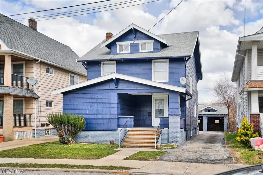 2215 W 105th Street, Cleveland, OH 44102 - #2