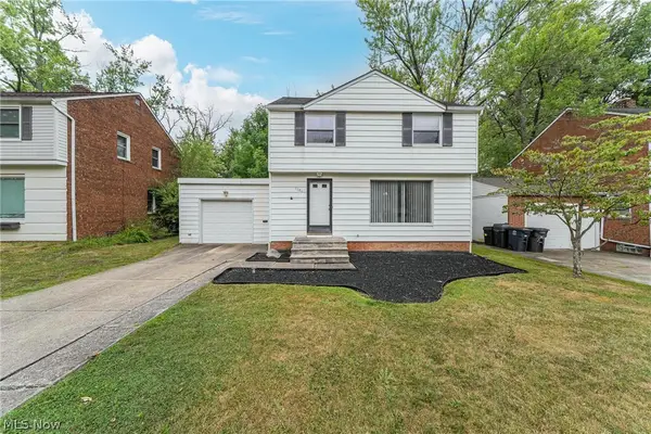 4828 Westbourne Road, Lyndhurst, OH 44124