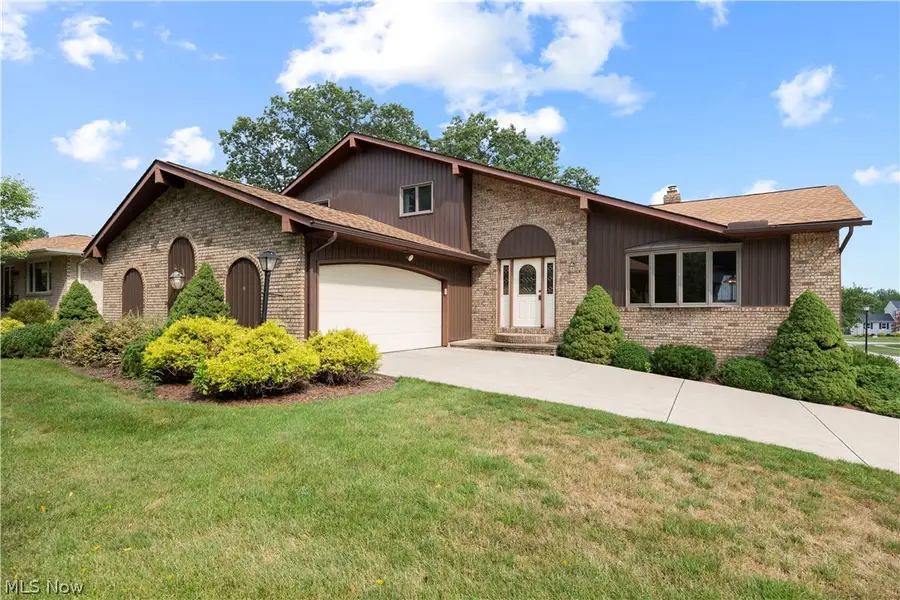 6308 Night Vista Drive, Parma, OH 44129 - #2