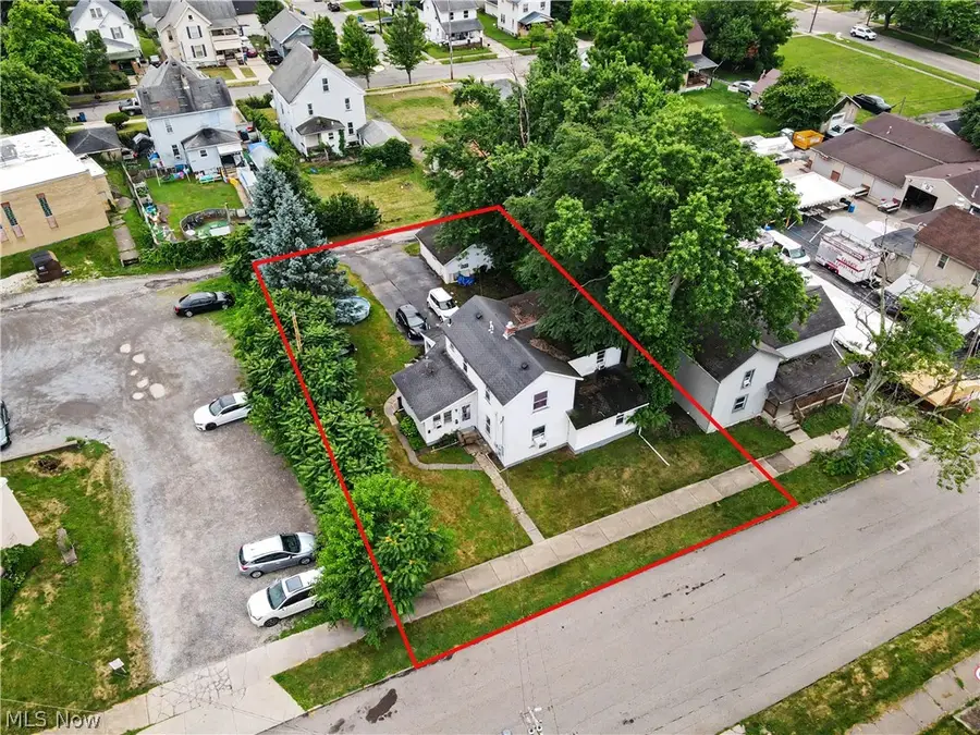 17 W Wilson Avenue, Girard, OH 44420 - #2