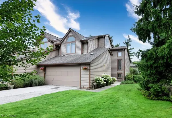 10 Windrush, Beachwood, OH 44122