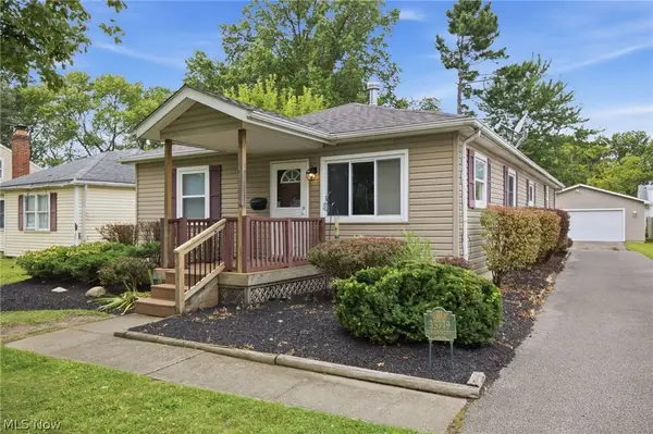 33749 Kenilworth Road, Eastlake, OH 44095