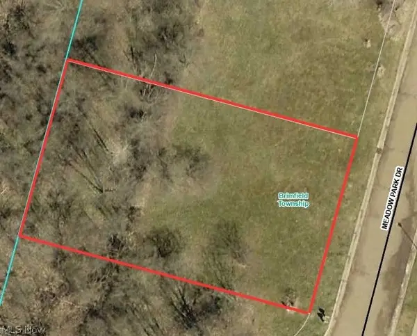 5372 Meadow Park Drive, Kent, OH 44240